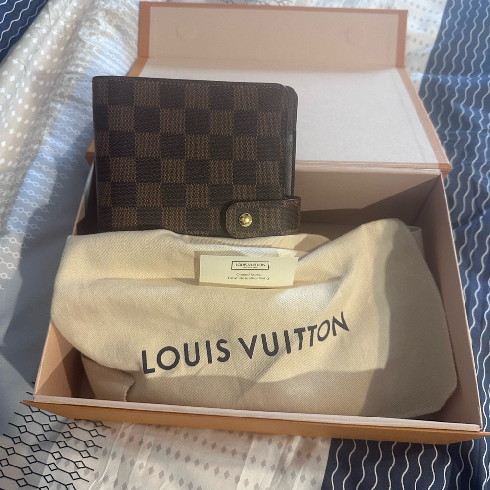 Louis Vuitton MM Agenda - Picture 8 of 9